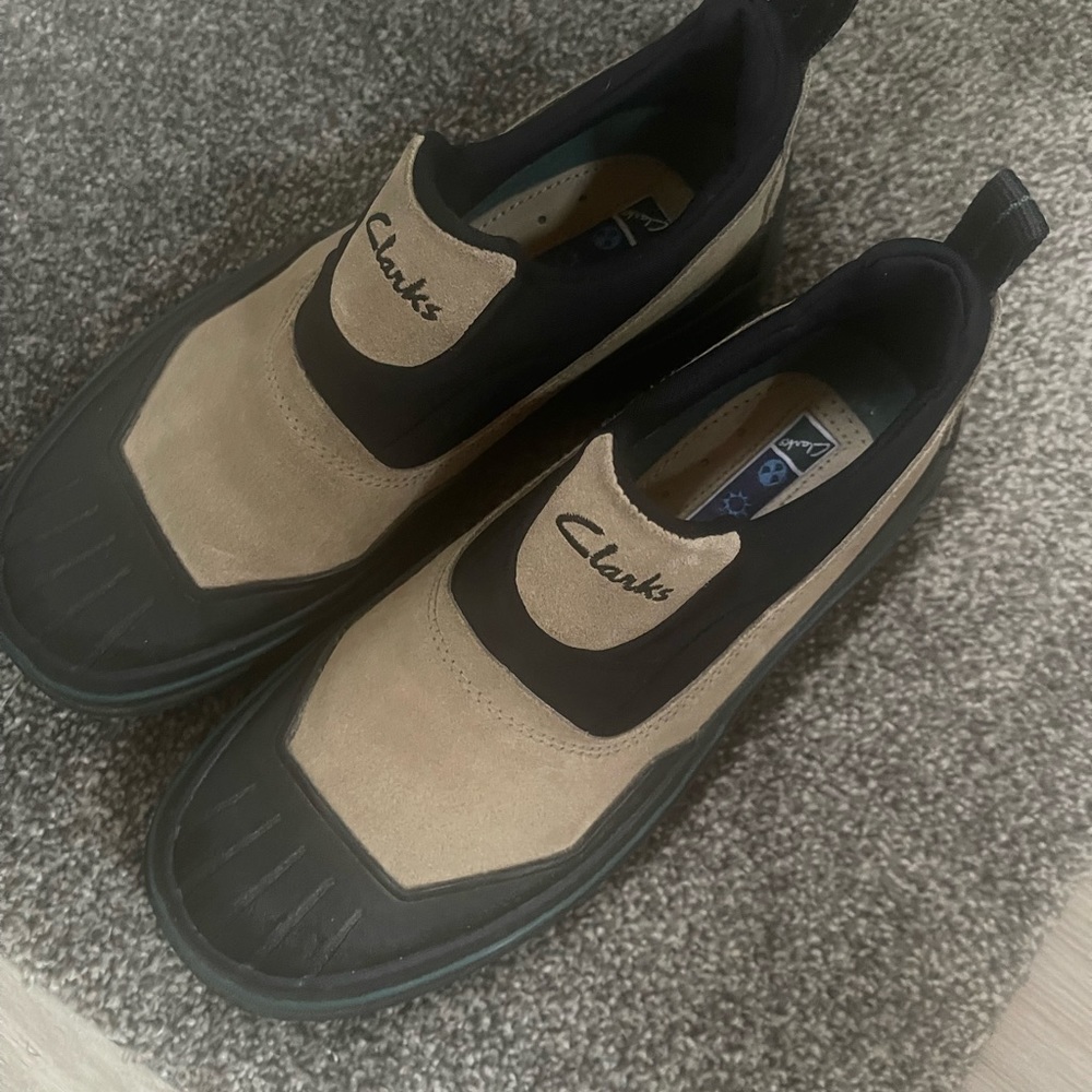 Clark’s Duck Boot Style Snow Clogs . Euc - image 2